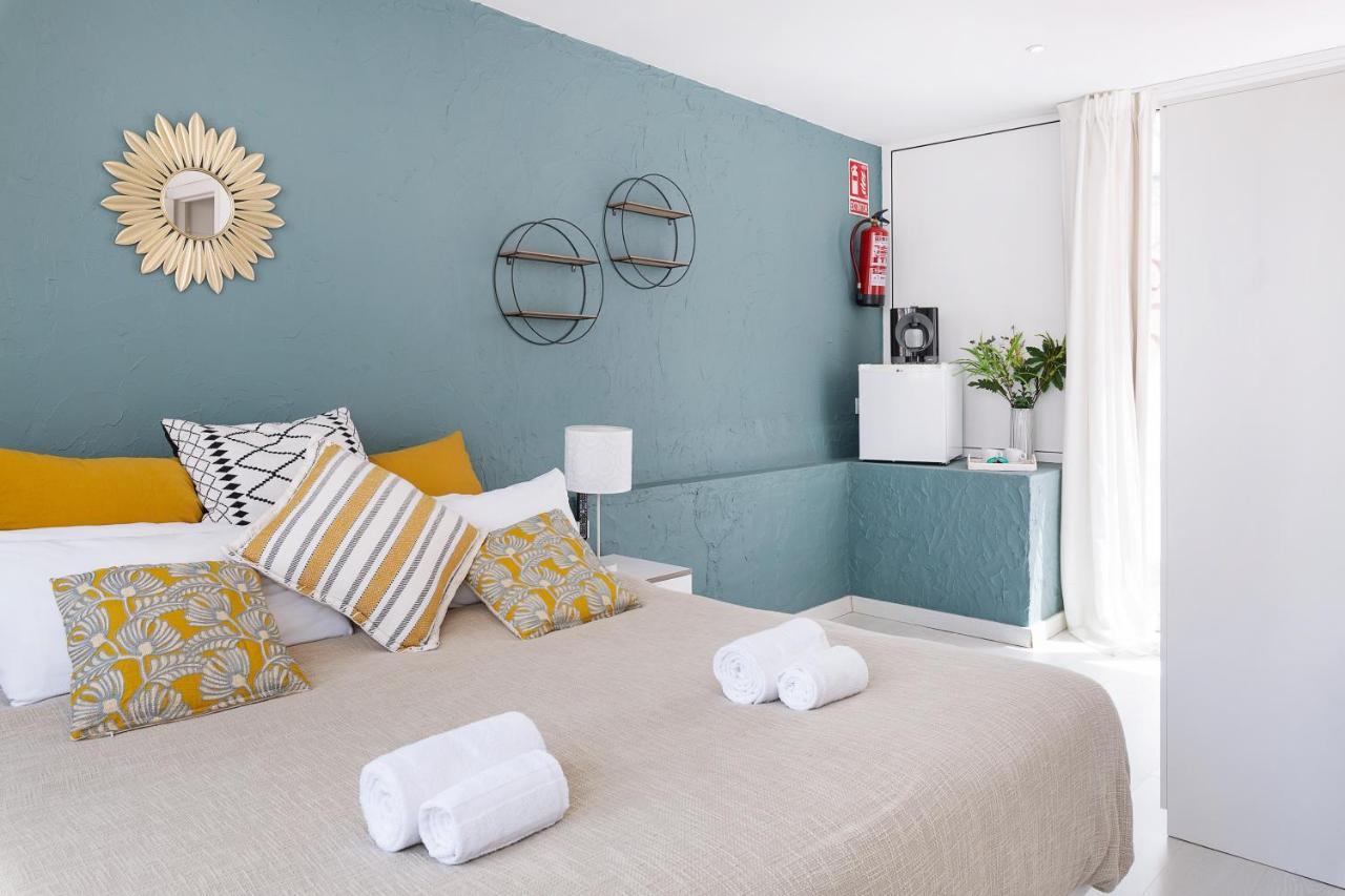 Sitgesnextdoor Bed and Breakfast Exteriör bild